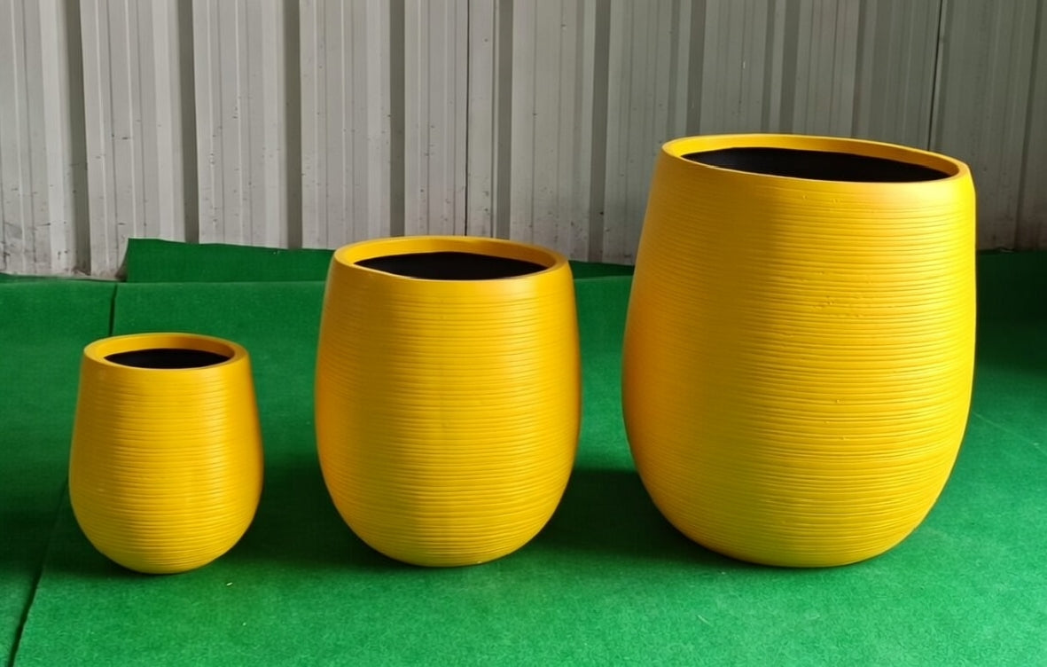 Strata Ribbed Planter