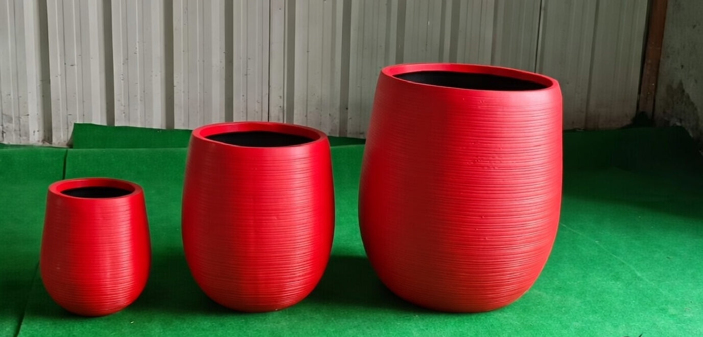 Strata Ribbed Planter