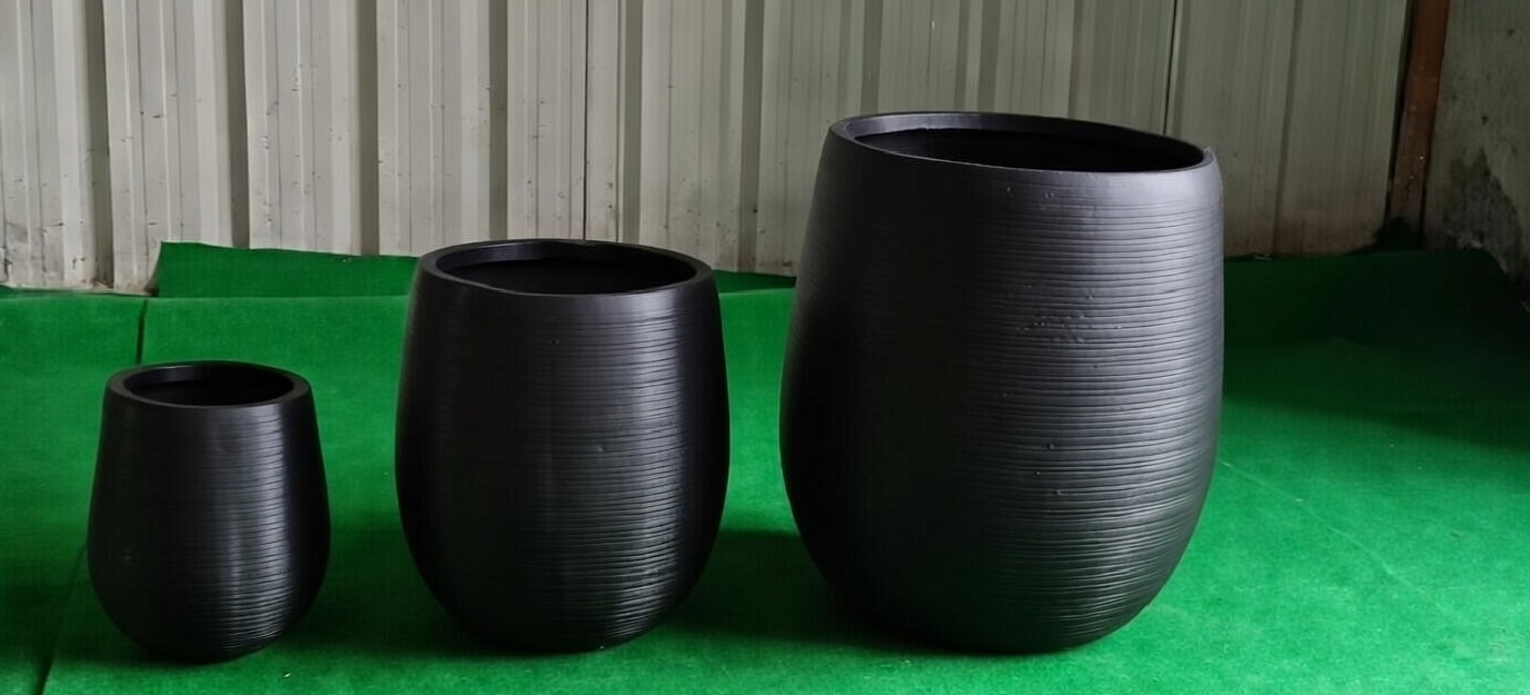 Strata Ribbed Planter